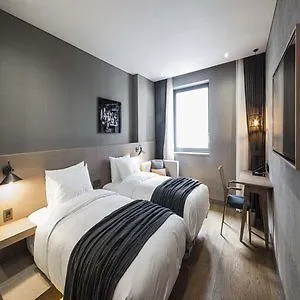Hotel28 Myeongdong Seul Otel