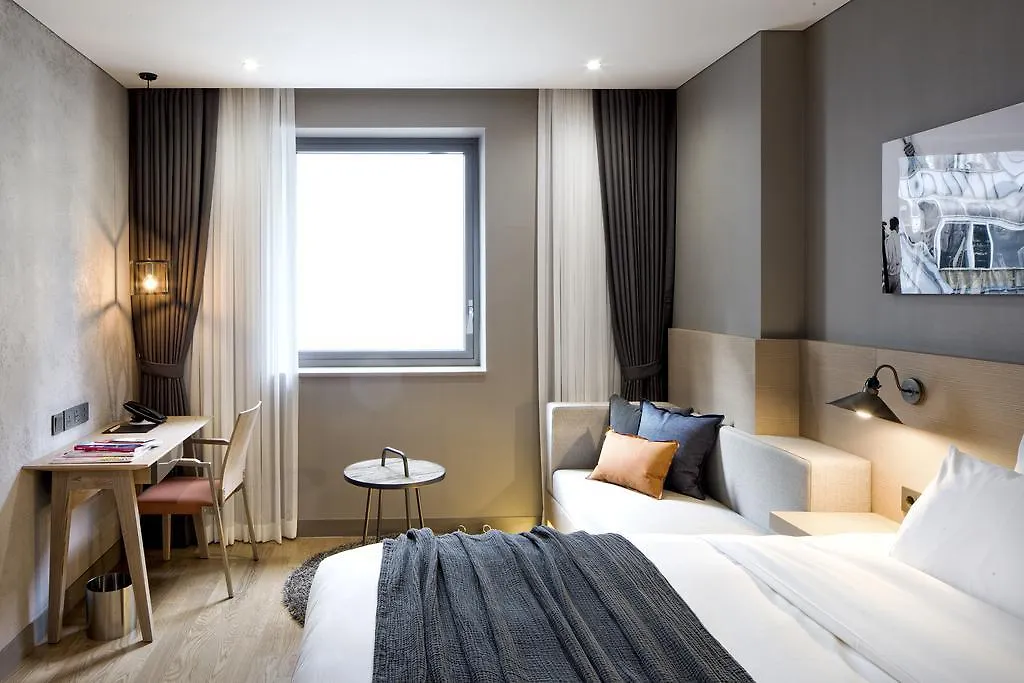 Hotel28 Myeongdong Seul Otel